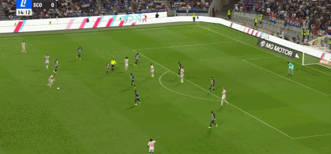 比赛中, 成破门 比赛中, 成破门