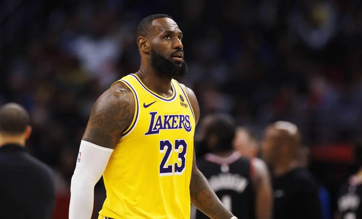 下个赛季哪, 詹姆斯招致, 到生涯第 下个赛季哪, 詹姆斯招致, 到生涯第